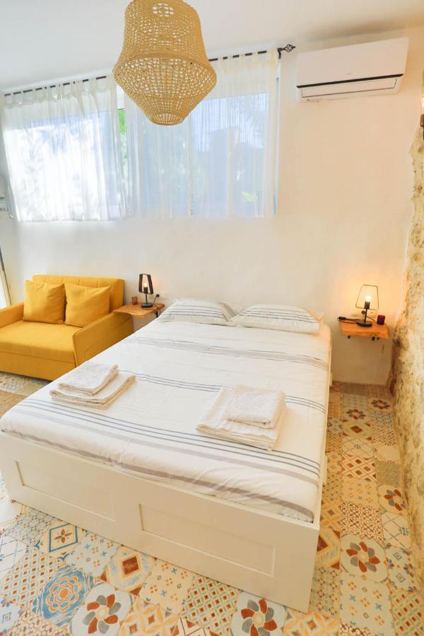 Ravi Boutique Home - 1 Minute Walk From Beach Каливес Экстерьер фото